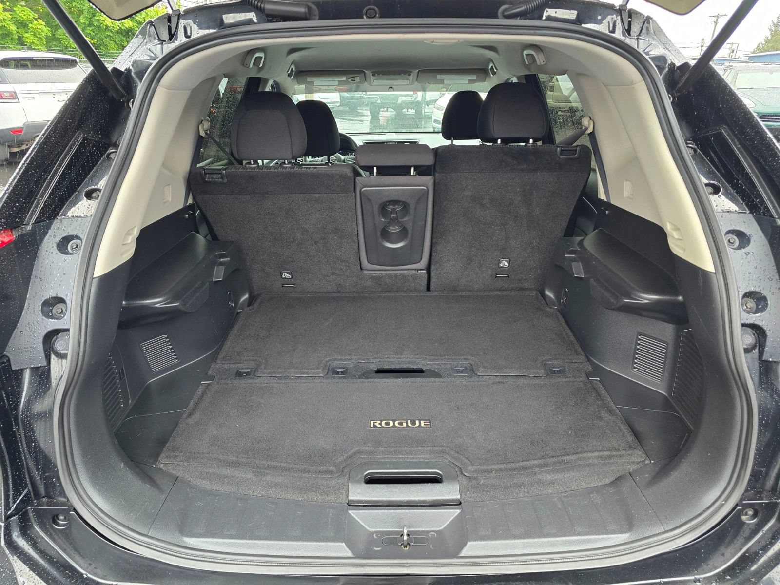 Used 2018 Nissan Rogue S AWD/4WD image 15
