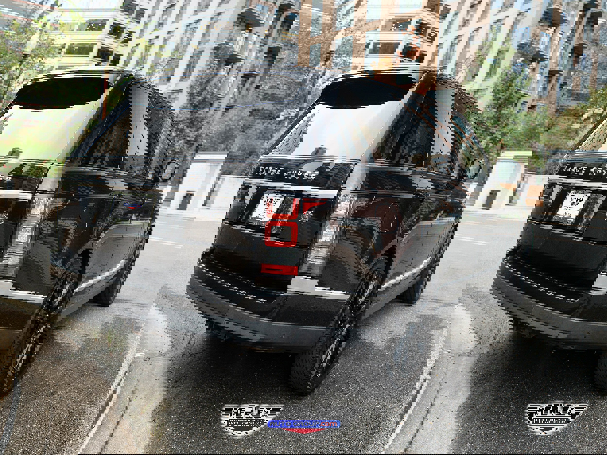 Used 2017 Land Rover Range Rover Supercharged image 7