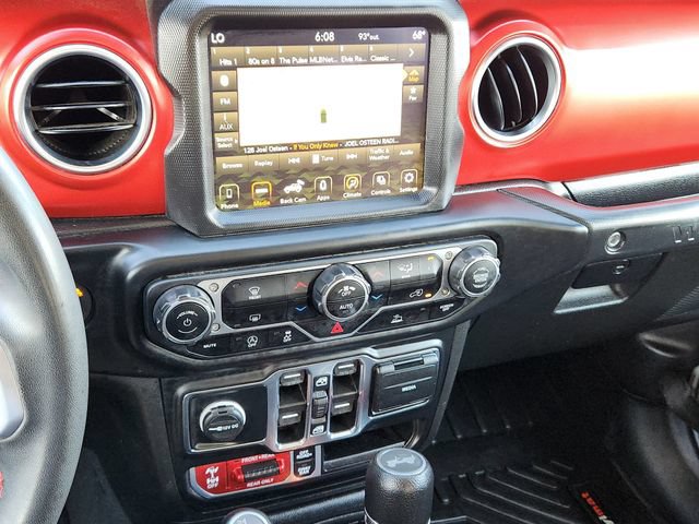 Used 2023 Jeep Wrangler Unlimited Rubicon AWD/4WD image 14