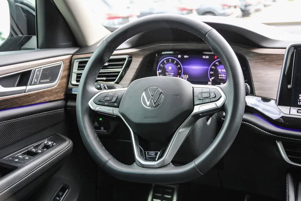 Used 2025 Volkswagen Atlas SEL Premium R-Line AWD/4WD image 16