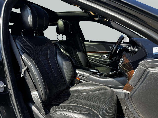 Used 2019 Mercedes-Benz S 560 4MATIC Sedan image 47