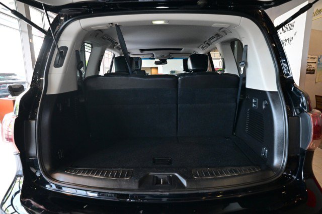 Used 2012 INFINITI QX56 4WD w/ Deluxe Touring Pkg image 21