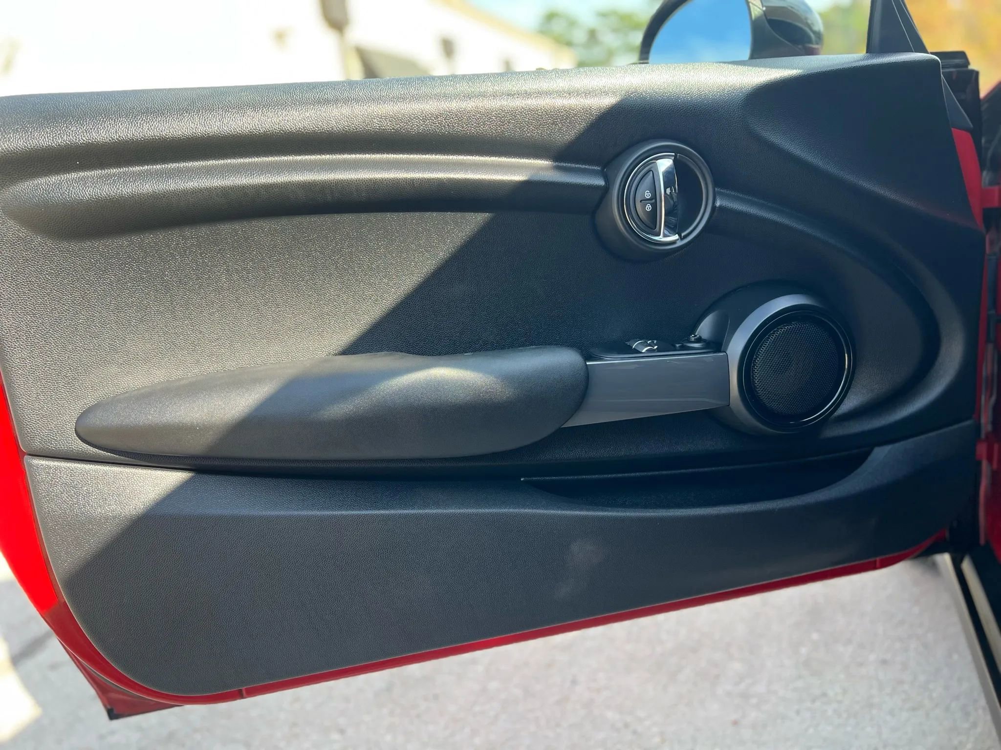 Used 2016 MINI Cooper 2-Door Hardtop image 12