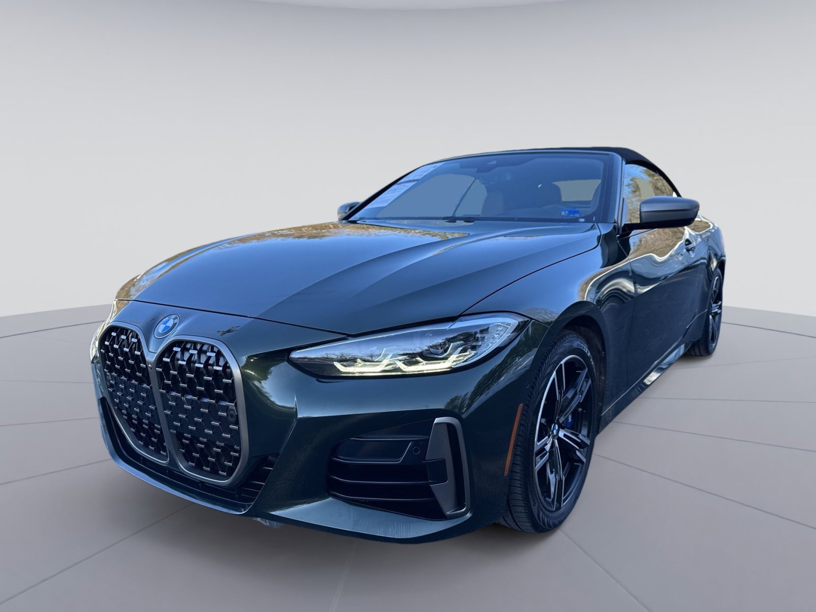 Used 2023 BMW 440i xDrive Convertible w/ Premium Package image 5