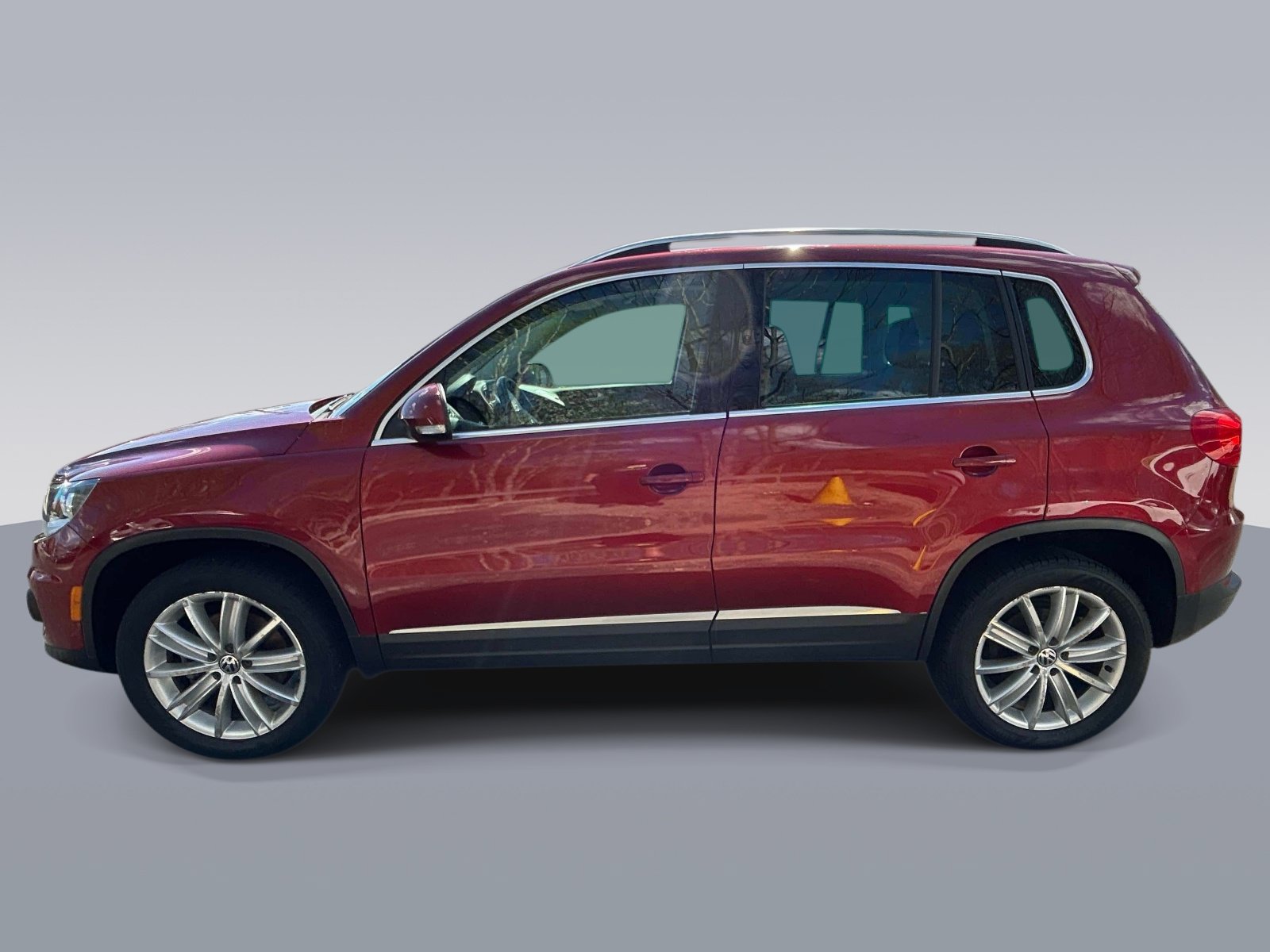 Used 2012 Volkswagen Tiguan S AWD/4WD image 6