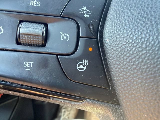 Used 2024 Chevrolet Trax RS w/ Sunroof Package FWD image 37