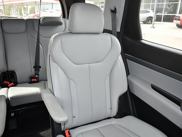 Used 2024 Hyundai Palisade SEL image 21