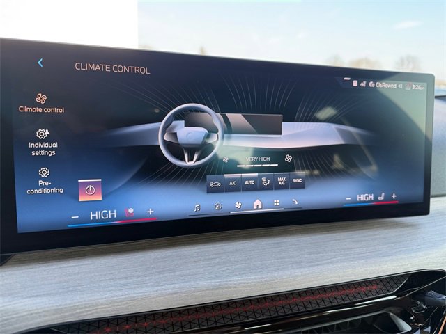 Certified 2025 BMW 330i xDrive Sedan w/ Convenience Package image 36