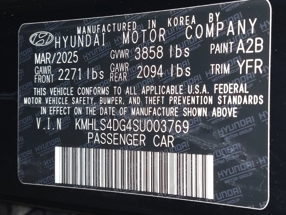 Used 2025 Hyundai Elantra SEL FWD image 33