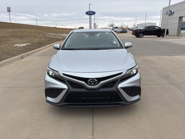 Used 2022 Toyota Camry SE image 8