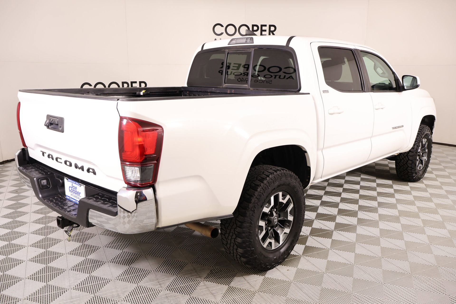 Used 2019 Toyota Tacoma SR5 image 19