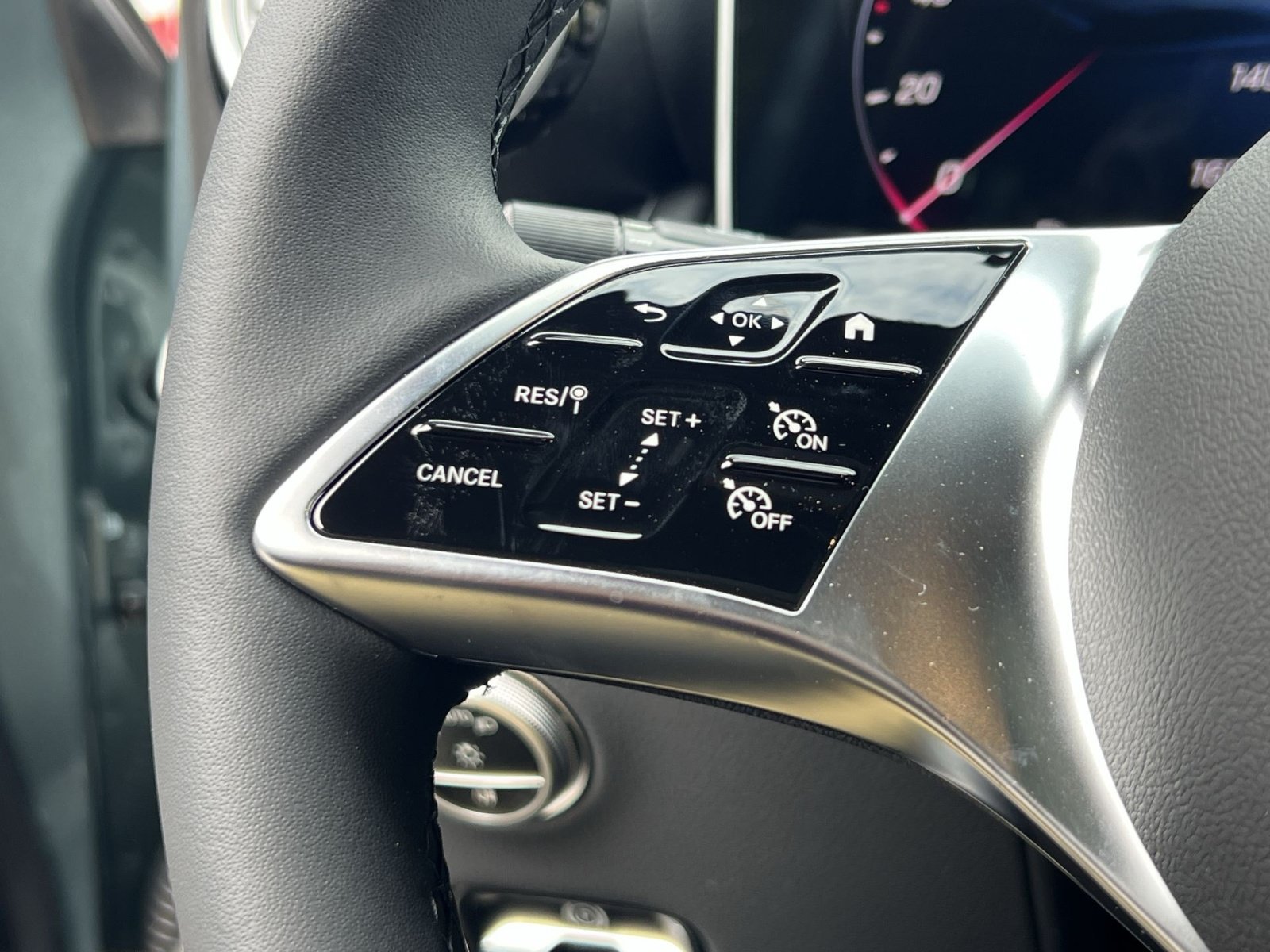 New 2026 Mercedes-Benz GLC 300 4MATIC image 36