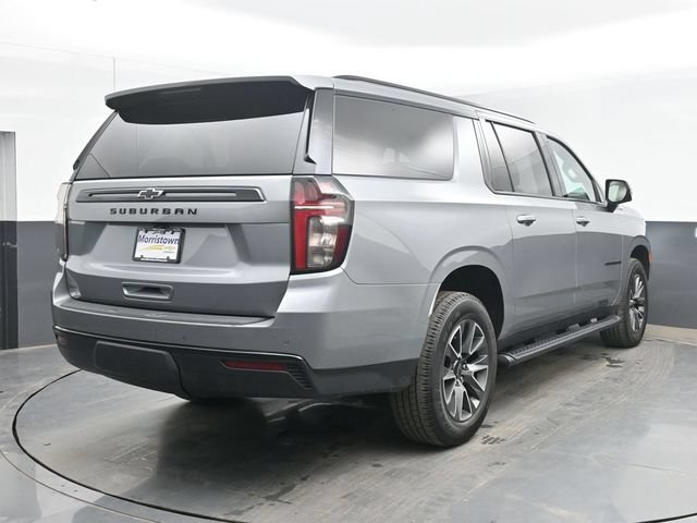 Used 2023 Chevrolet Suburban Z71 w/ Luxury Package AWD/4WD image 14