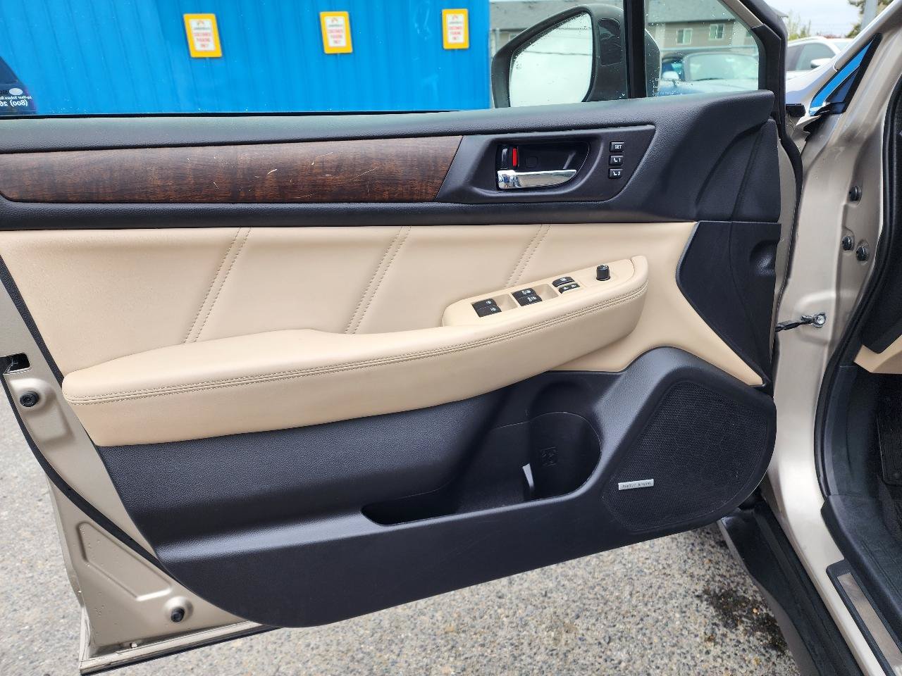 Used 2018 Subaru Outback 2.5i Limited AWD/4WD image 12