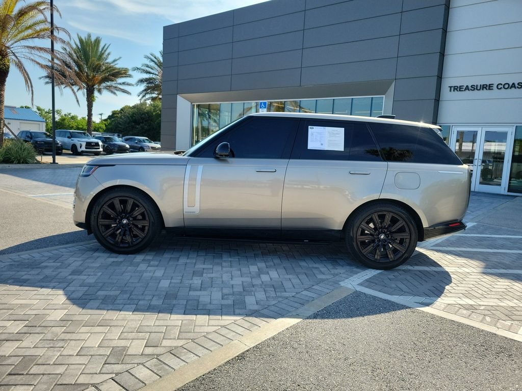 Certified 2024 Land Rover Range Rover Autobiography AWD/4WD image 2