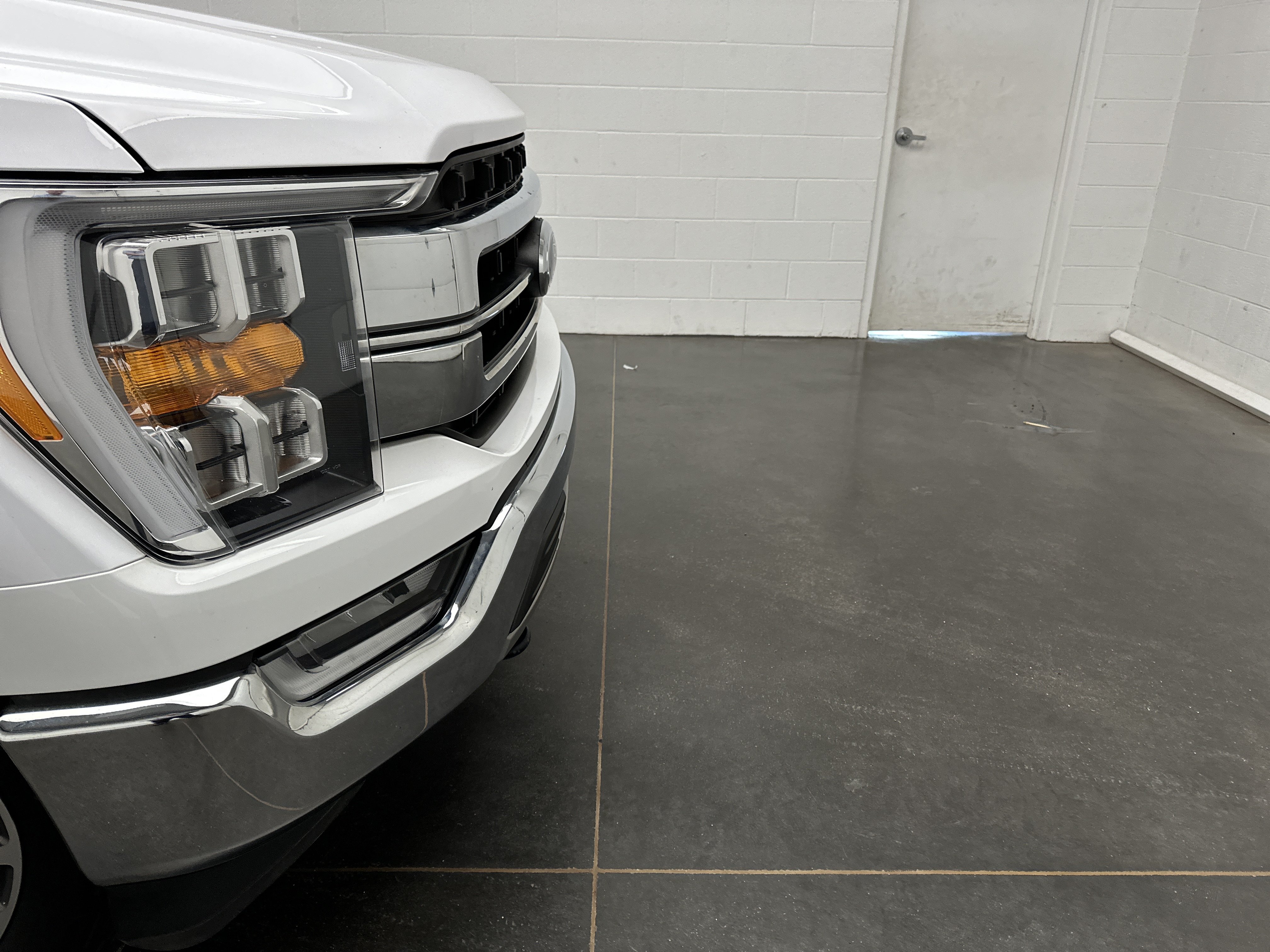 Used 2021 Ford F150 Lariat w/ Equipment Group 501A Mid AWD/4WD image 2