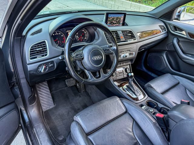 Used 2017 Audi Q3 2.0T Premium Plus w/ Premium Plus Package FWD image 6