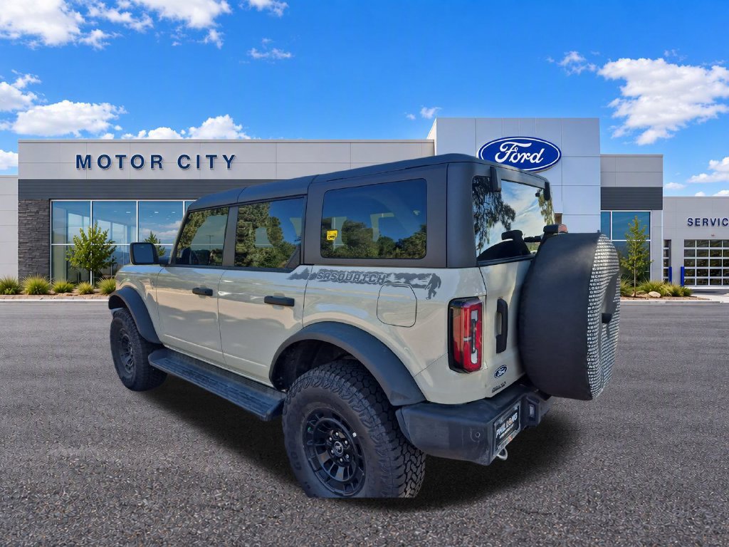 New 2026 Ford Bronco Outer Banks w/ Sasquatch Package AWD/4WD image 3
