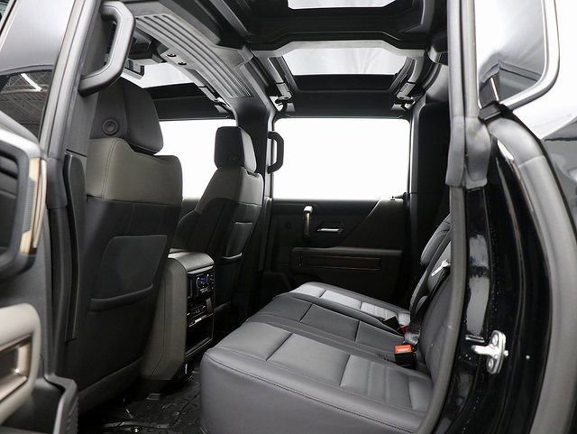 New 2024 GMC Hummer EV 2X w/ Extreme Off-Road Package AWD/4WD image 13