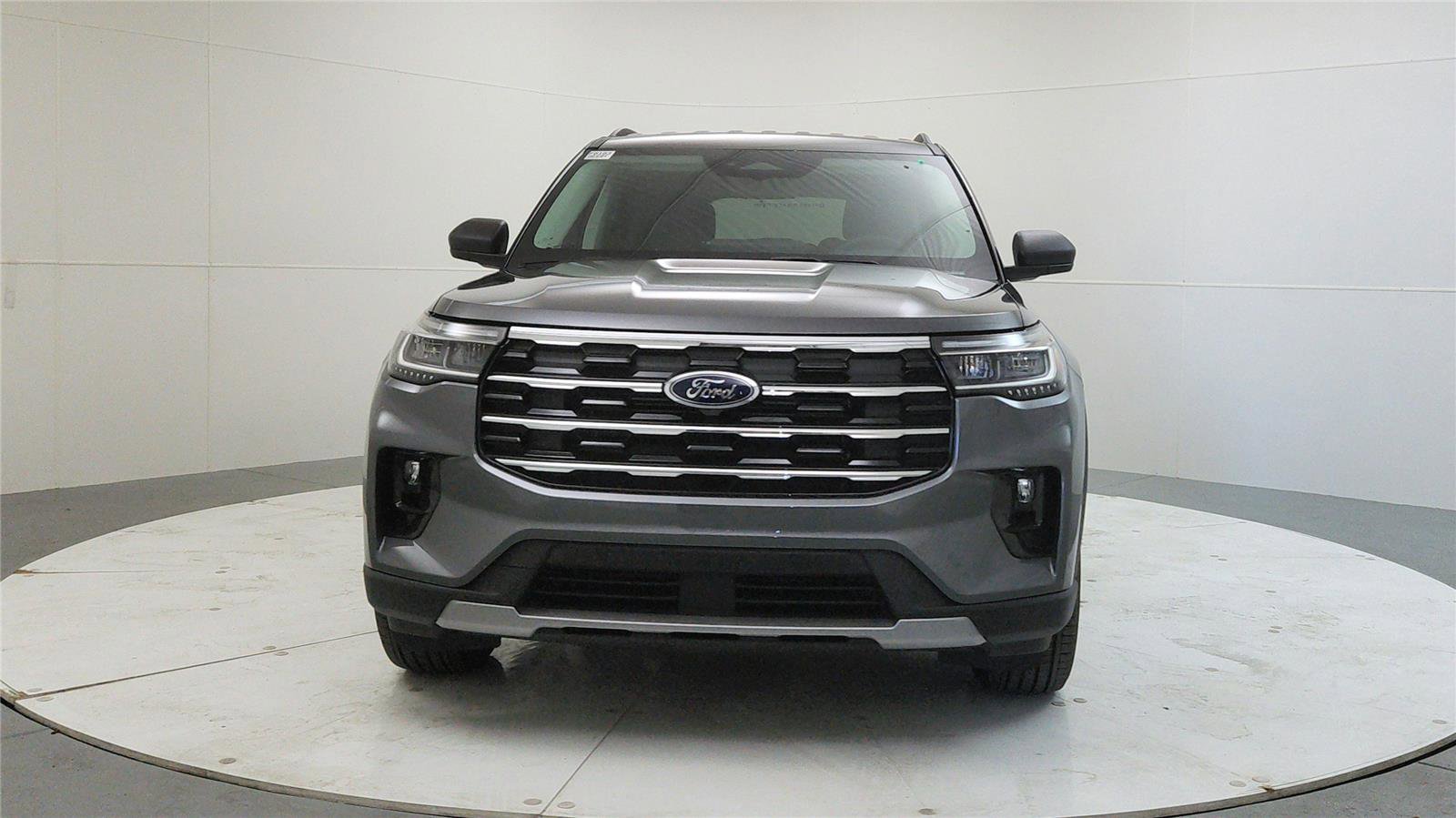 New 2026 Ford Explorer Active image 2