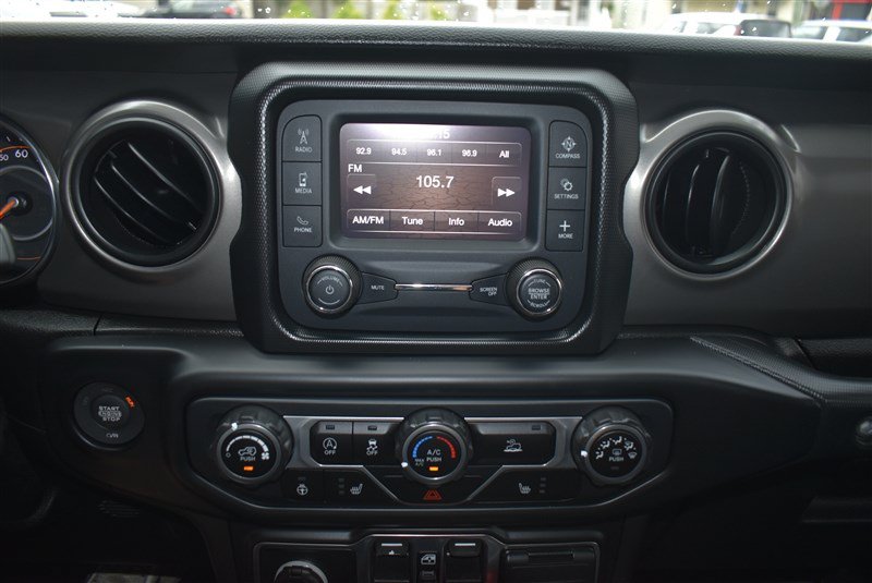 Used 2021 Jeep Gladiator Sport AWD/4WD image 16