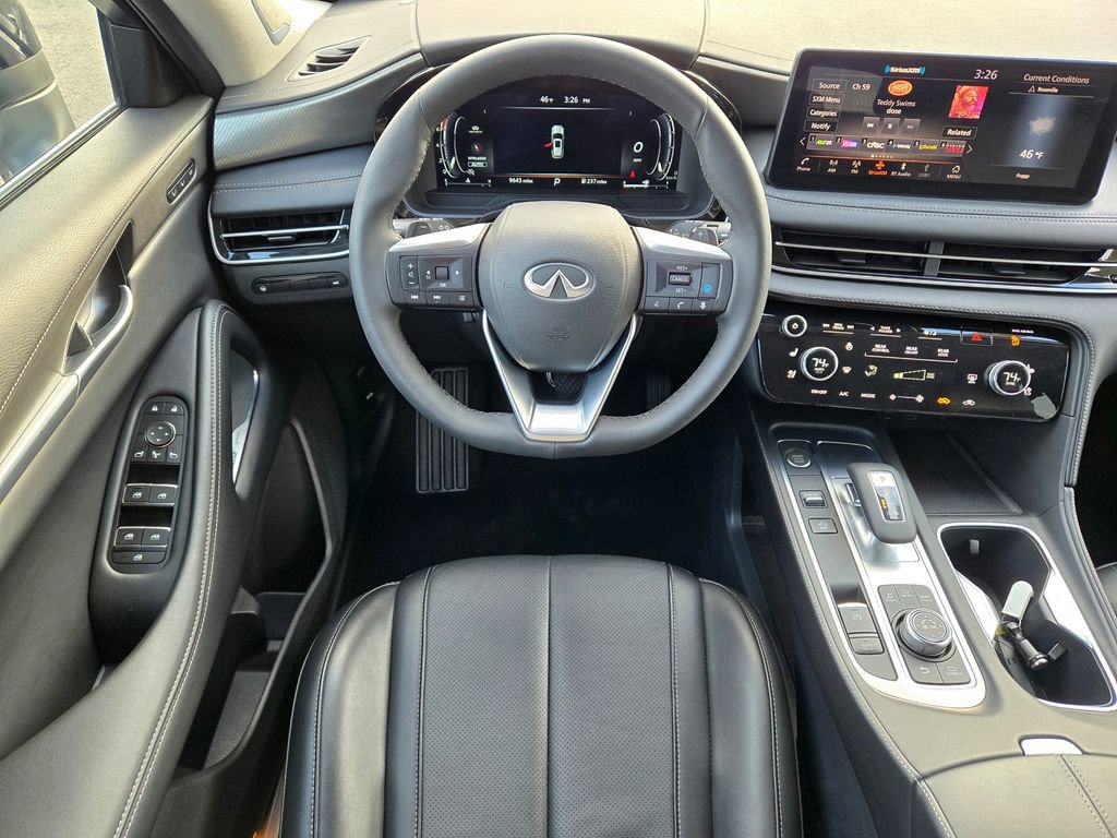 Certified 2025 INFINITI QX60 Luxe image 11