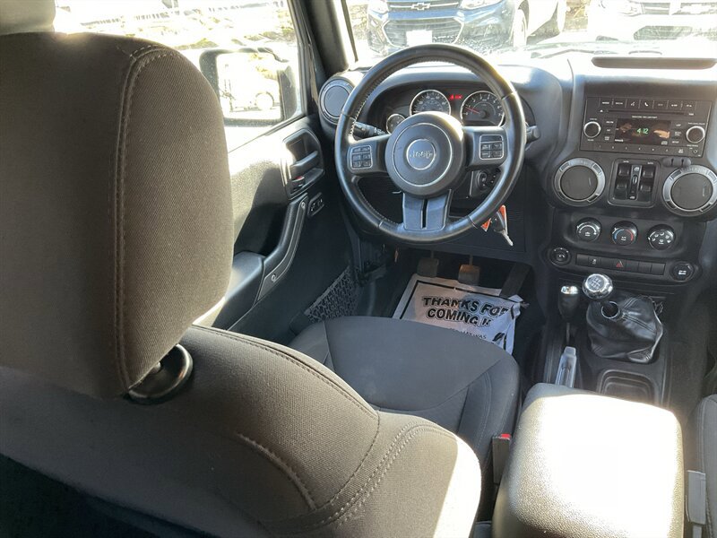 Used 2017 Jeep Wrangler Unlimited Sport w/ Quick Order Package 23S AWD/4WD image 13