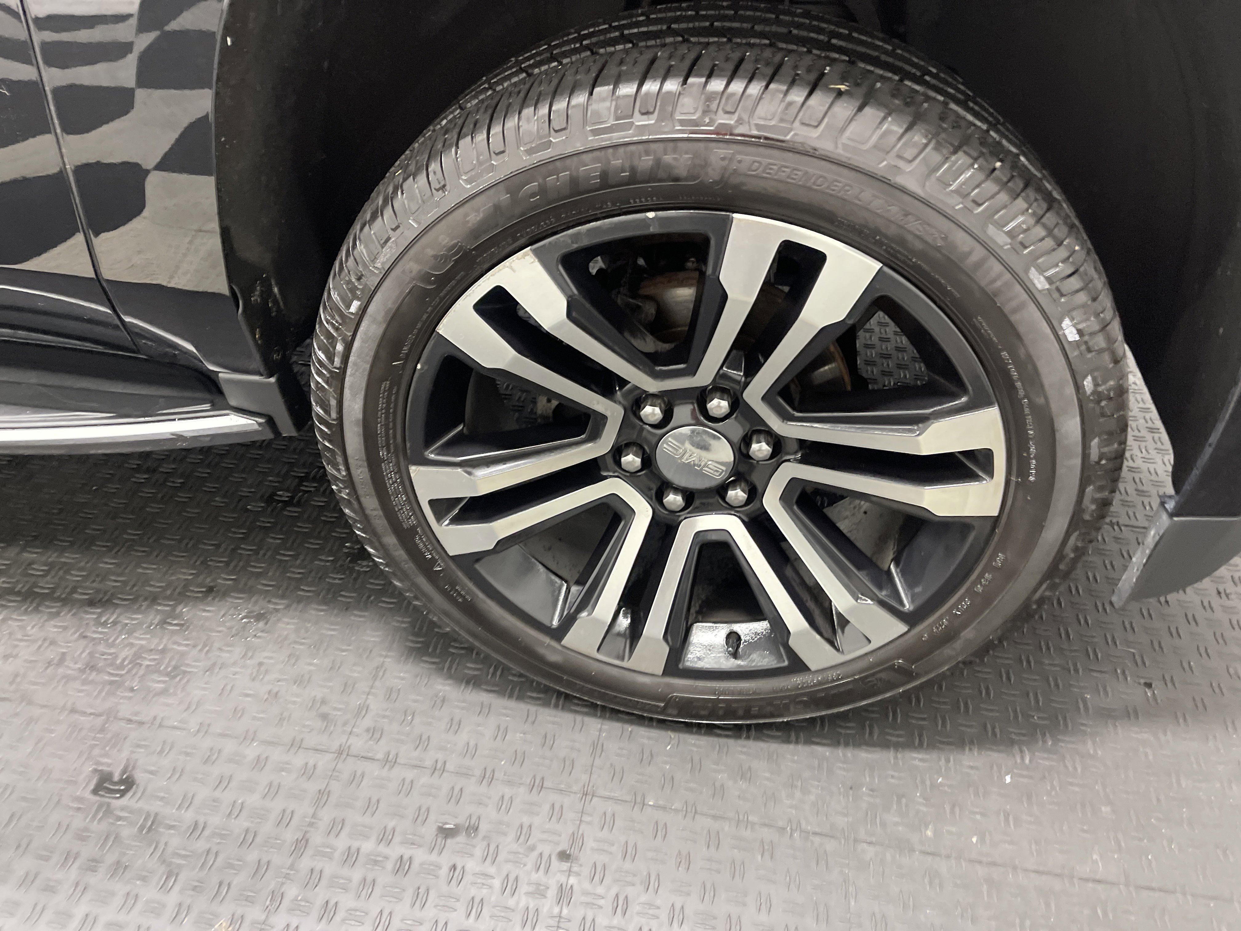 Used 2020 GMC Yukon XL SLT AWD/4WD image 28