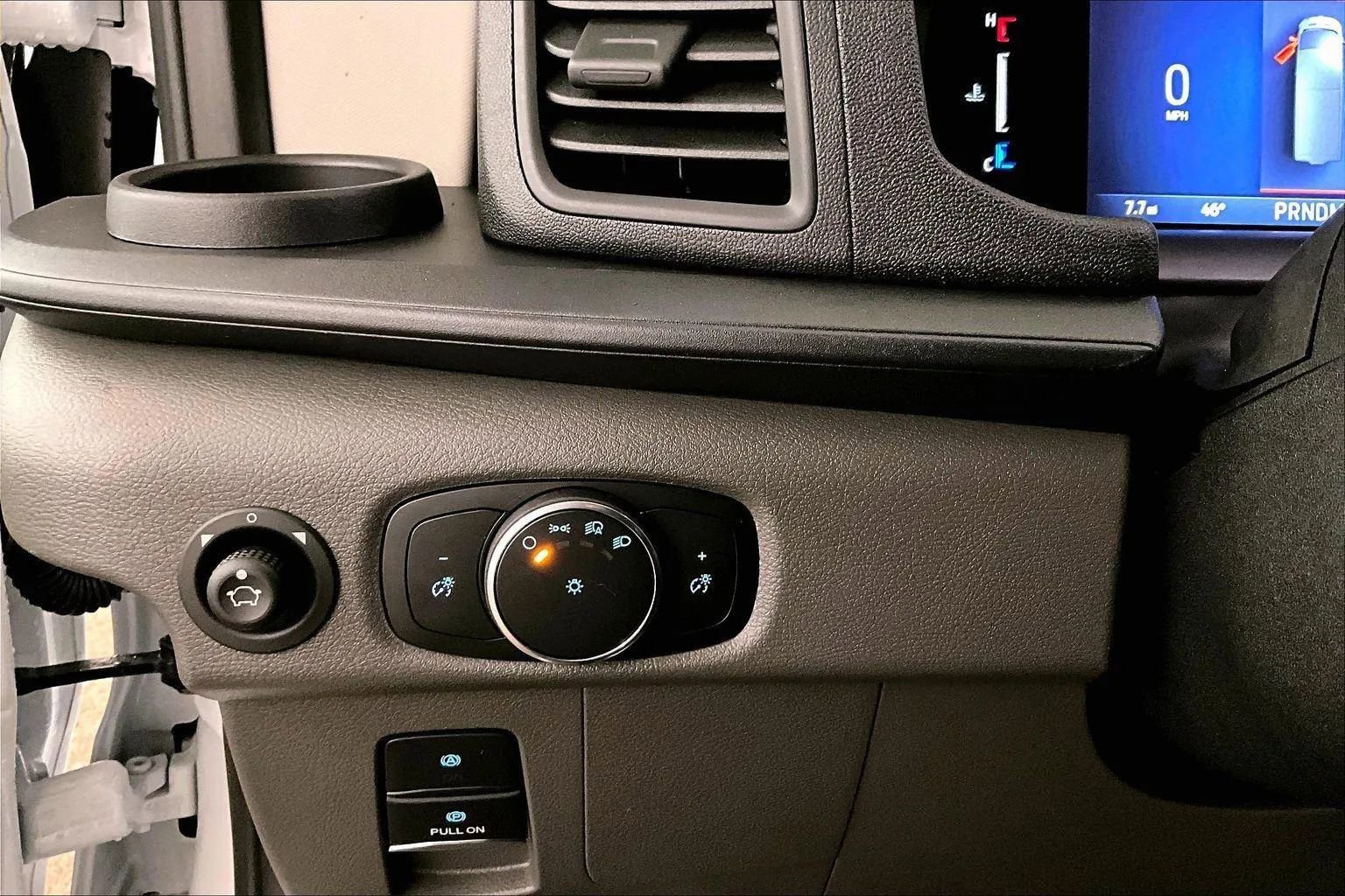 New 2026 Ford Transit 250 148 Medium Roof image 30