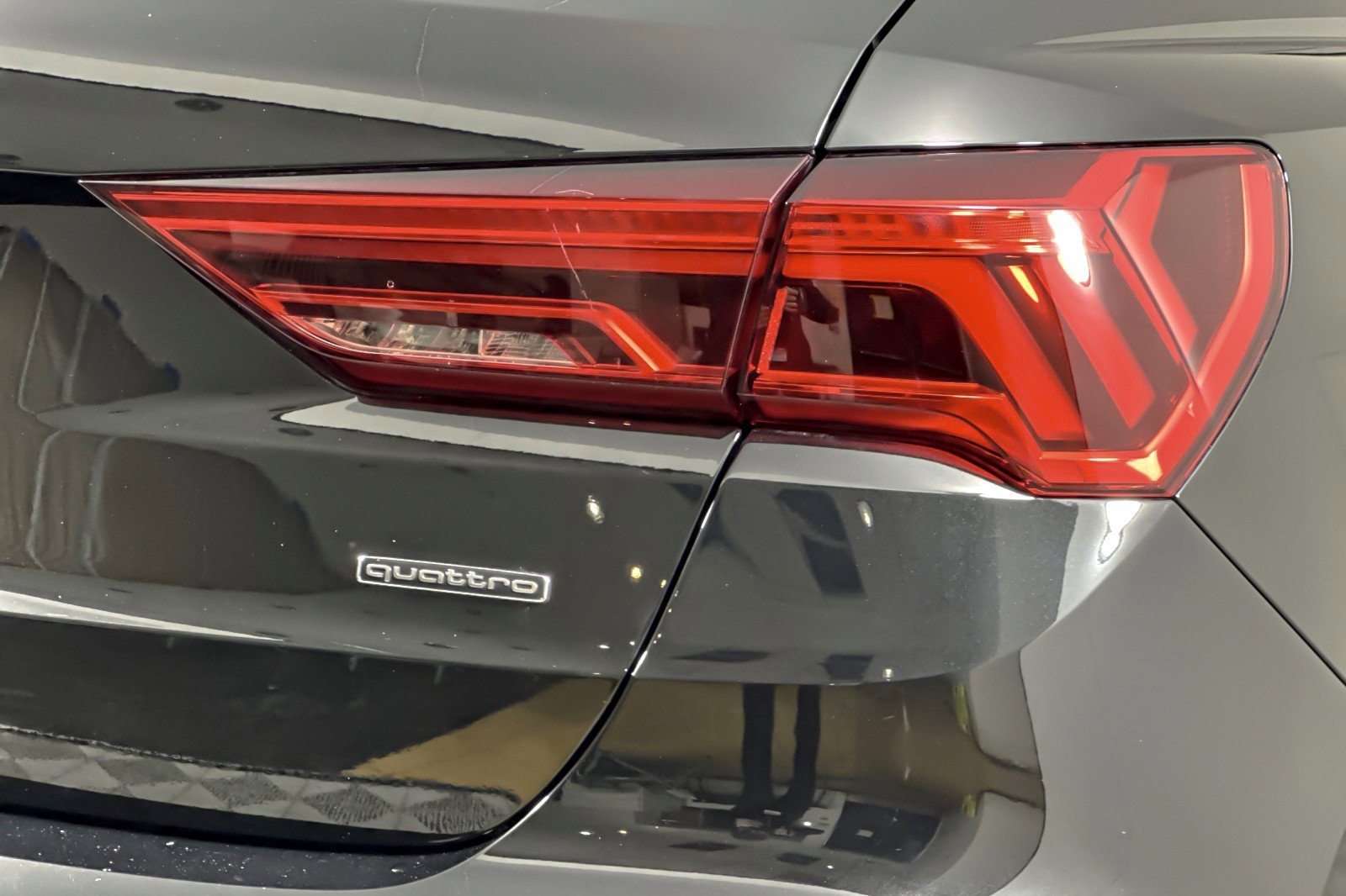 Used 2025 Audi Q3 2.0T Premium w/ Convenience Package image 25