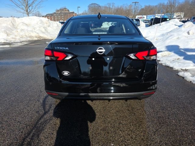 Used 2025 Nissan Versa SV w/ Trunk Package FWD image 3