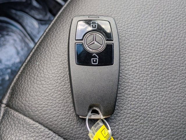 Used 2024 Mercedes-Benz Sprinter 144 Cargo w/ Parking Package image 22