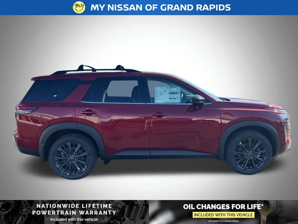 New 2026 Nissan Pathfinder SL image 6