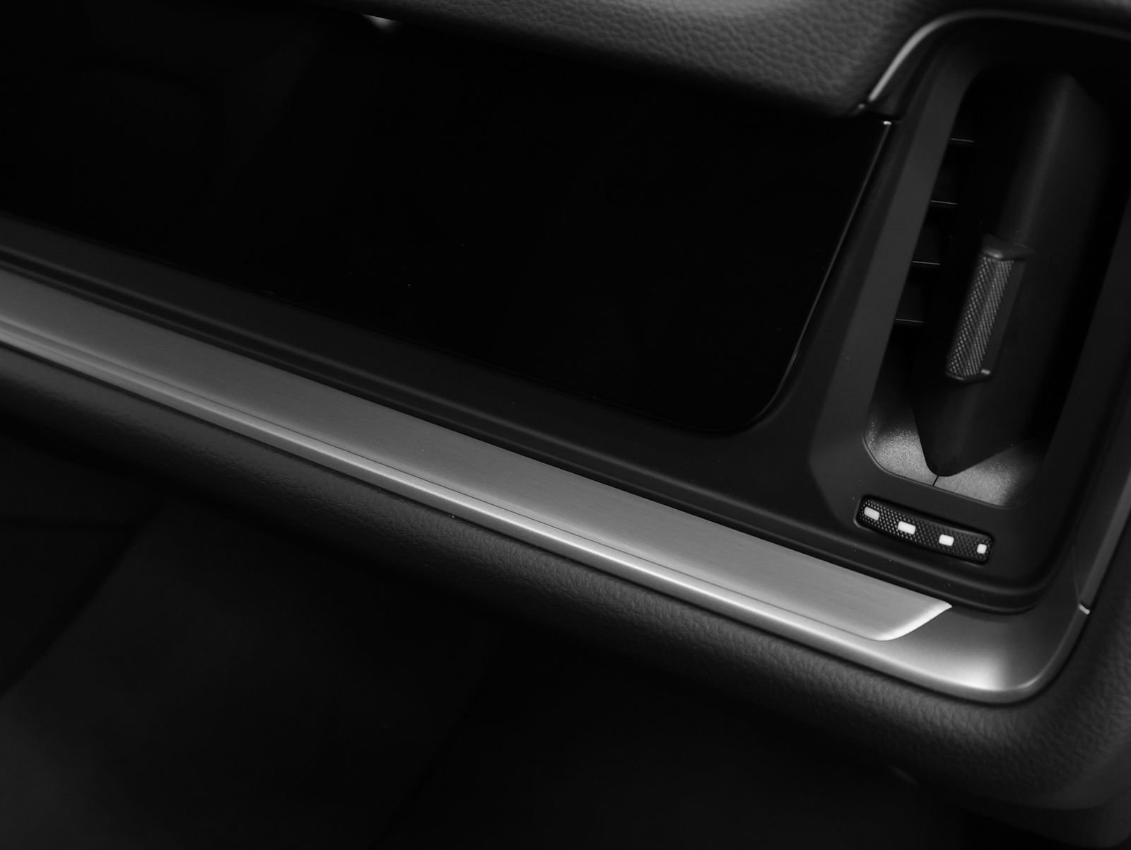 New 2026 Porsche Cayenne AWD/4WD image 24