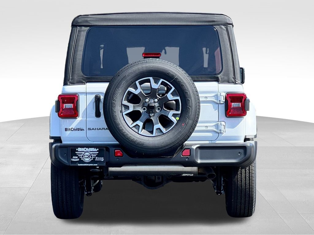 New 2026 Jeep Wrangler Unlimited Sahara AWD/4WD image 6
