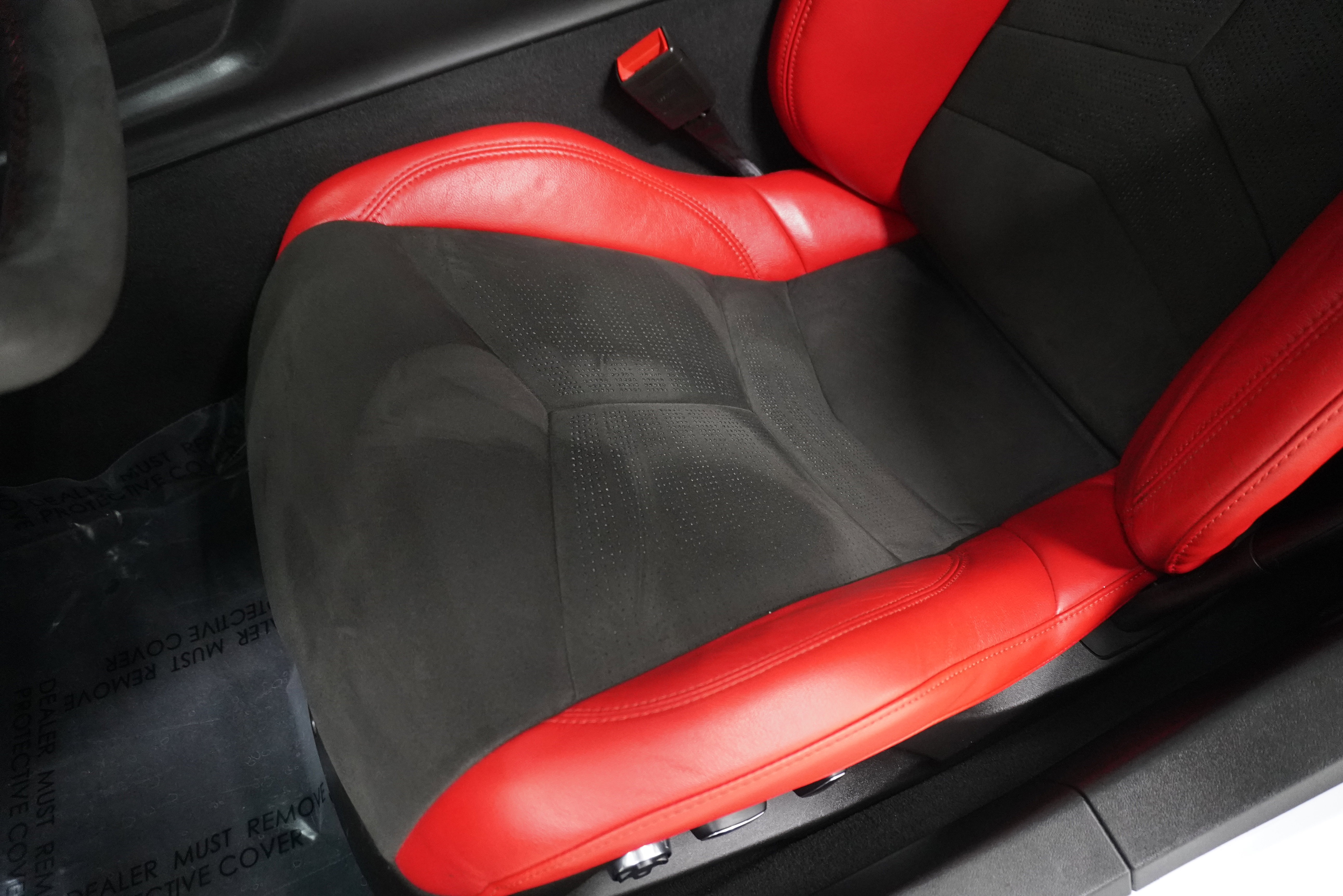 Used 2021 Chevrolet Corvette Stingray Premium Cpe w/ Z51 Performance Package image 14