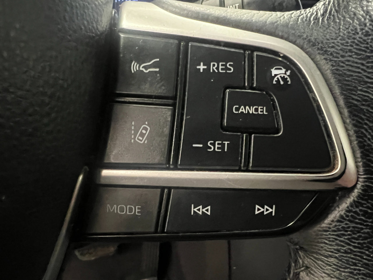 Used 2021 Toyota Sienna XLE w/ XLE Plus Package image 35