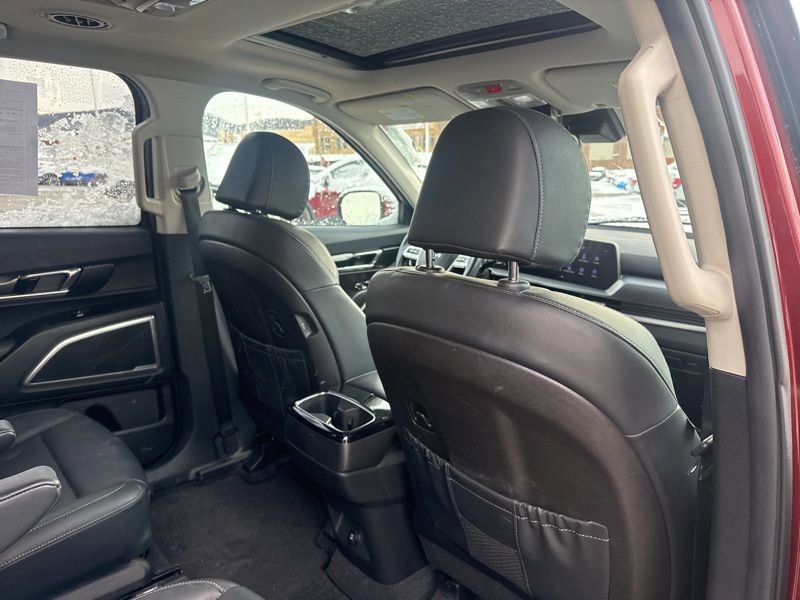 Used 2023 Kia Telluride S w/ S Sunroof Package image 9