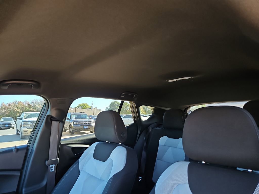 Used 2025 Chevrolet Trax RS w/ Driver Confidence Package image 19