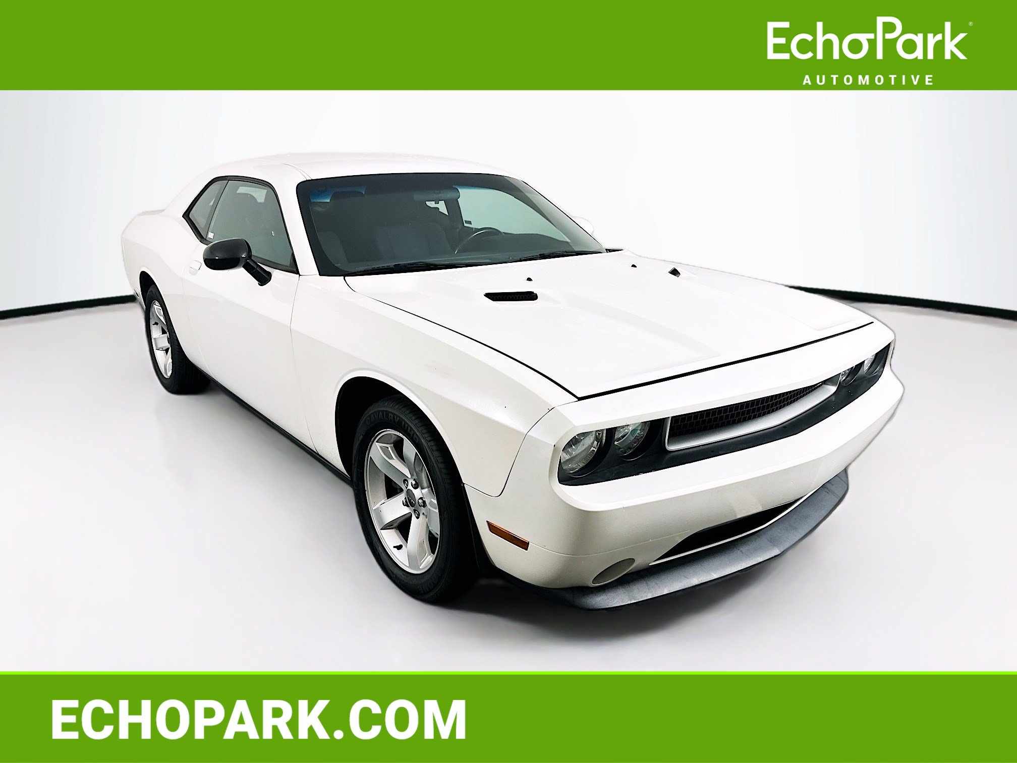 Used 2011 Dodge Challenger RWD image 1