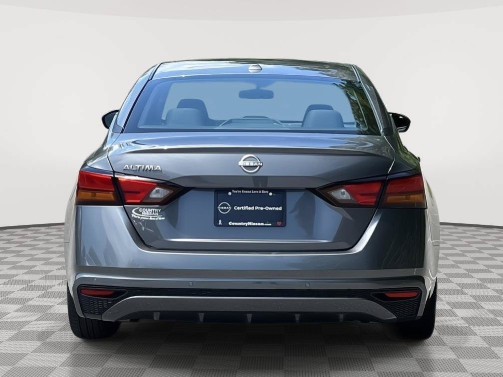 Used 2025 Nissan Altima 2.5 S FWD image 6