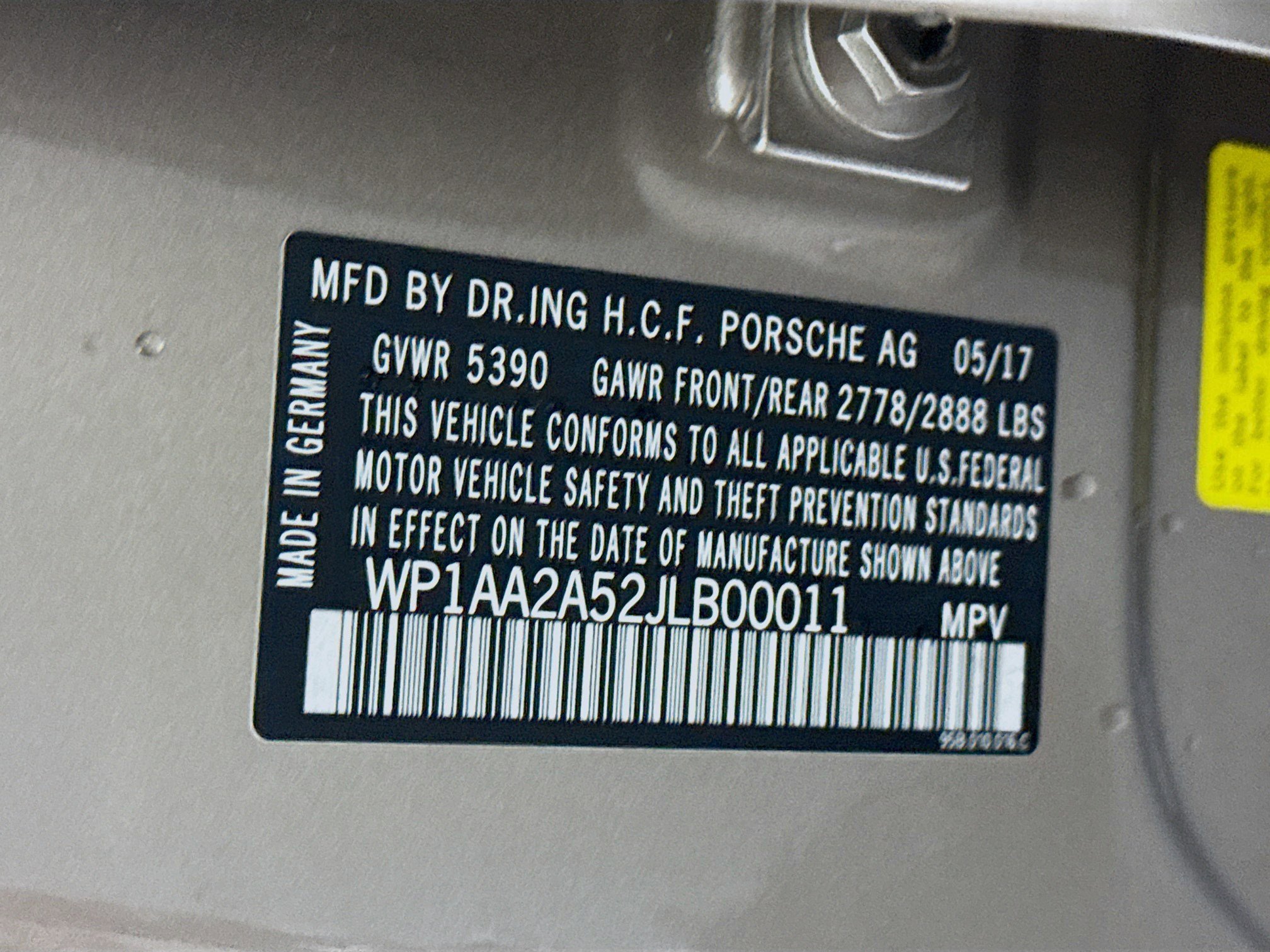 Used 2018 Porsche Macan image 39