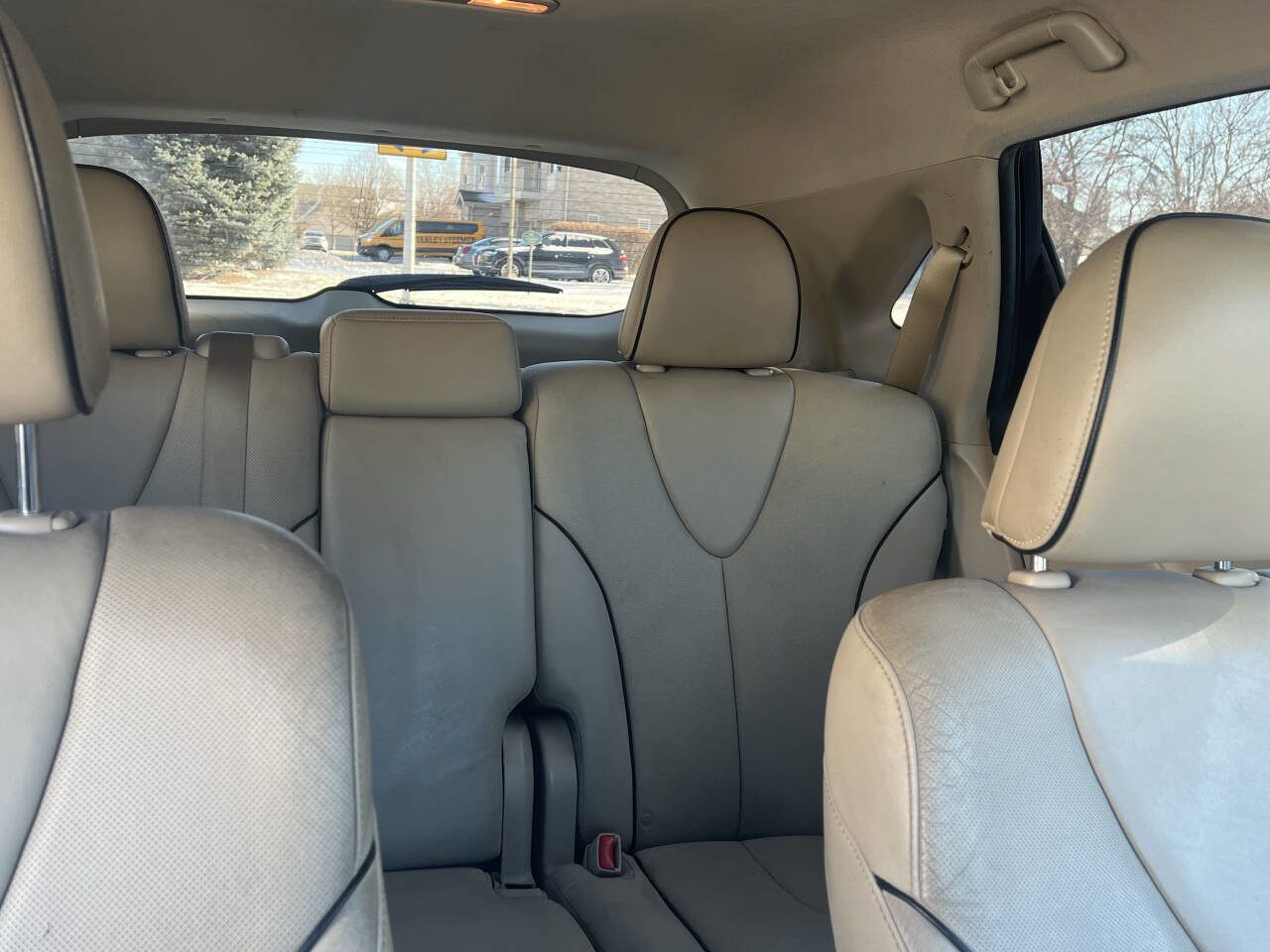 Used 2015 Toyota Venza XLE image 29