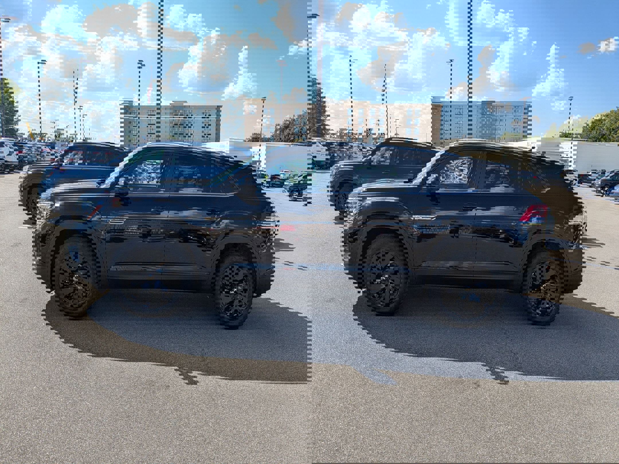 New 2026 Volkswagen Atlas Cross Sport SE image 6