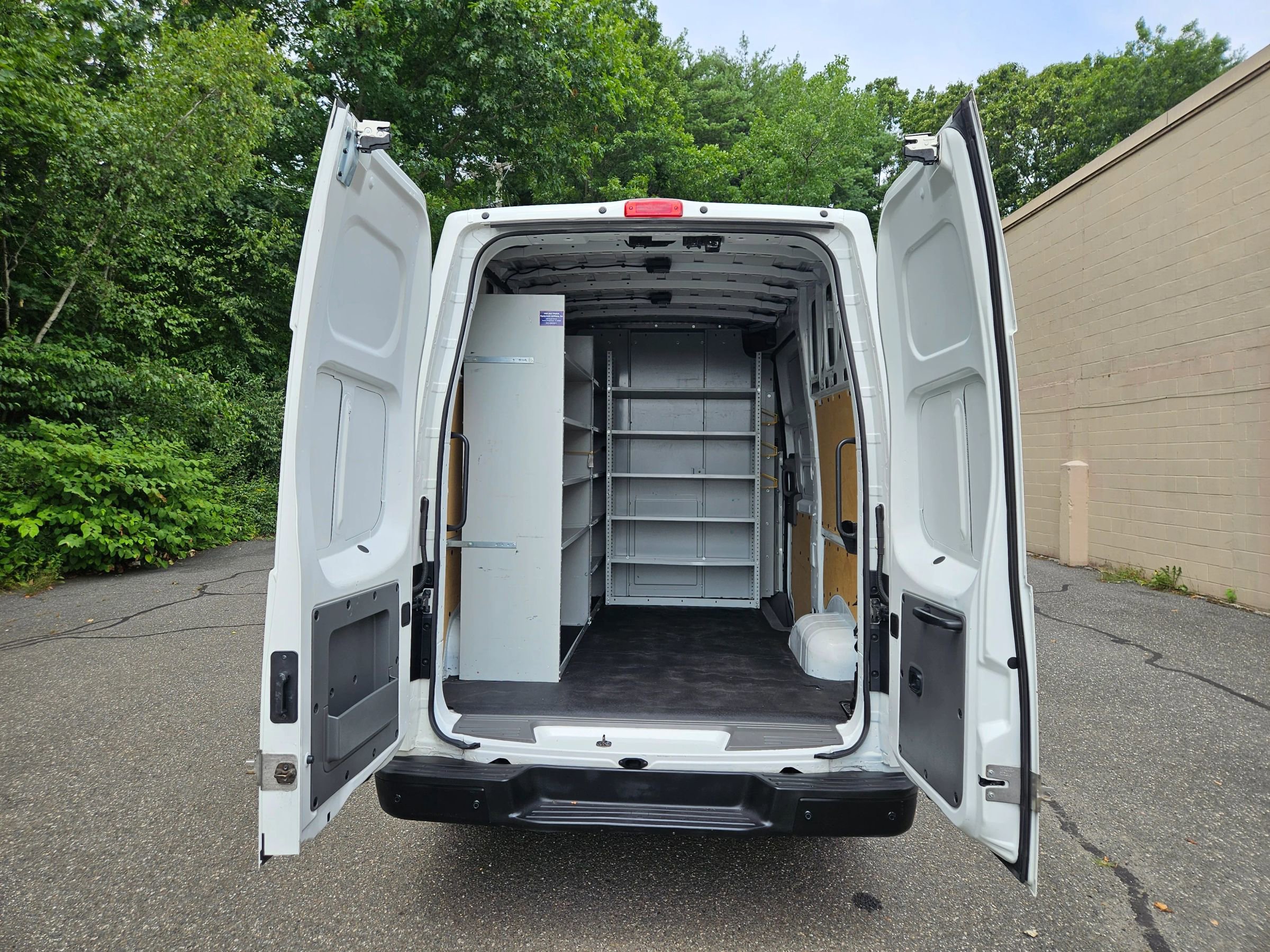 Used 2018 Nissan NV 2500 SV image 6