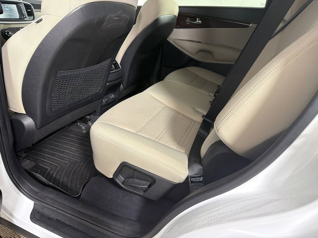 Used 2018 Kia Sorento FWD image 20