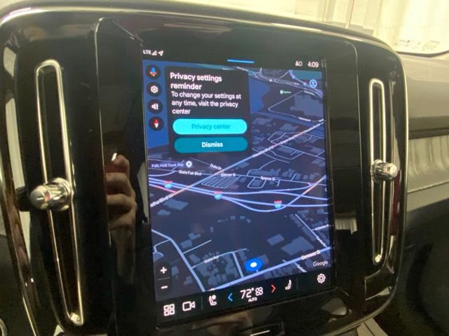 Used 2025 Volvo XC40 B5 Core AWD/4WD image 19