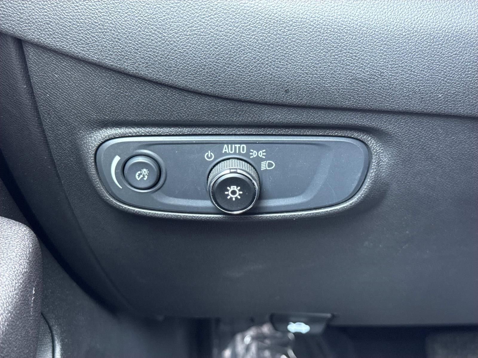 Used 2024 Chevrolet Equinox LT AWD/4WD image 19