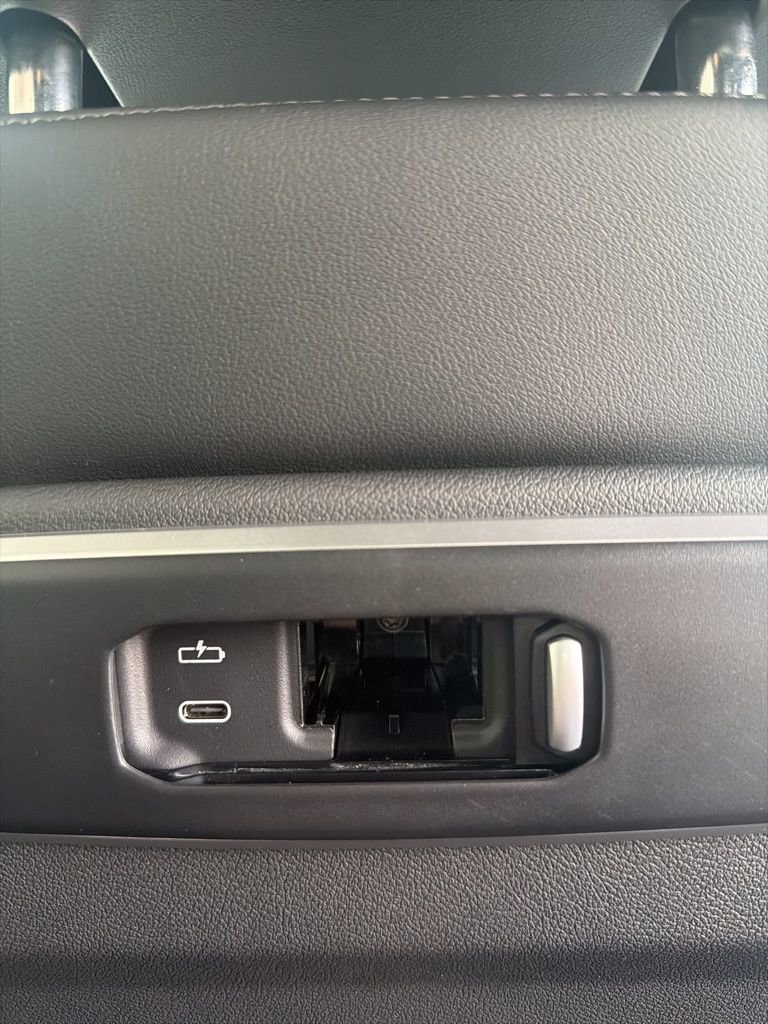 New 2026 BMW X5 xDrive40i w/ Climate Comfort Package image 17