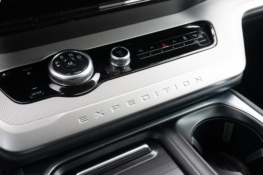Used 2025 Ford Expedition Max Active RWD image 29